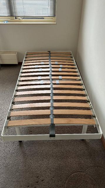 Eenpersoons bed gratis af te halen