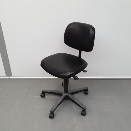 Ahrend werkstoel - zwarte skai werkplaatsstoel burostoel, Huis en Inrichting, Bureaustoelen, Gebruikt, Bureaustoel, Ophalen