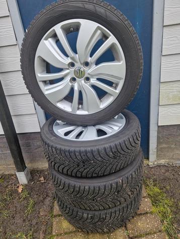 Originele 16 inch Suzuki Swift velgen met banden 185 55 16 