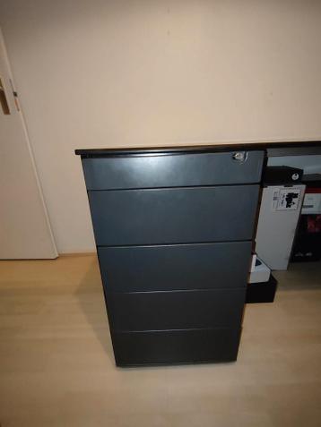 Ahrend hoekbureau - afbeelding 2 Ahrend hoekbureau - afbeelding 2