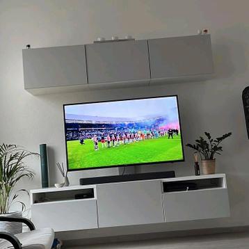 BESTA Tv meubel/kast met tv beugel (muurbevestiging of los) - afbeelding 1 BESTA Tv meubel/kast met tv beugel (muurbevestiging of los) - afbeelding 1