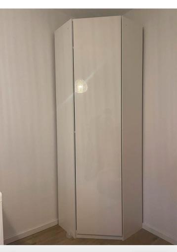IKEA PAX Hoekkast Hoogglans Wit - Praktisch en Ruimtelijk - afbeelding 2 IKEA PAX Hoekkast Hoogglans Wit - Praktisch en Ruimtelijk - afbeelding 2