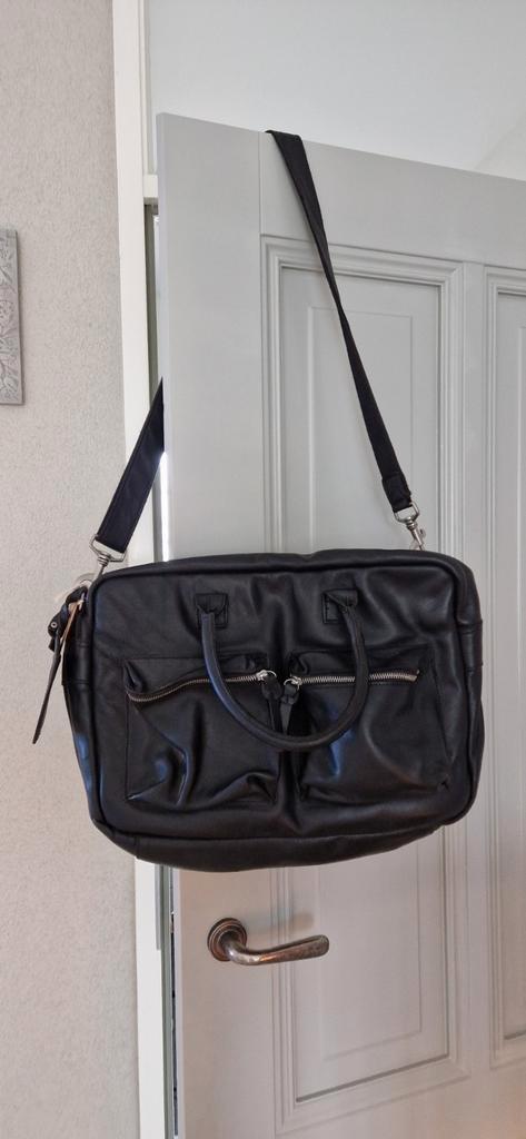 Cowboysbag kleur zwart college bag zgan., Sieraden, Tassen en Uiterlijk, Tassen | Schoudertassen, Zo goed als nieuw, Zwart, Ophalen of Verzenden