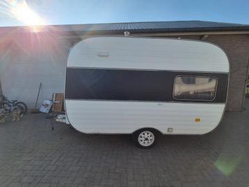 Adria caravan 540 kg - Lichtgewicht en netjes!