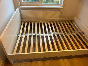 IKEA bedframe 140x200 - Vorig jaar gekocht! - afbeelding 1 IKEA bedframe 140x200 - Vorig jaar gekocht! - afbeelding 1