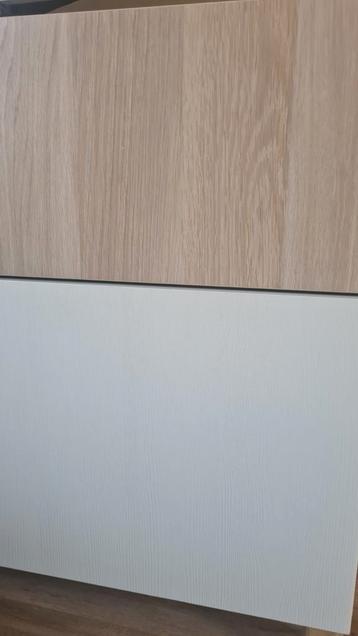 Ikea Besta tv meubel wit met hout, ladekast met druksysteem. - afbeelding 2 Ikea Besta tv meubel wit met hout, ladekast met druksysteem. - afbeelding 2