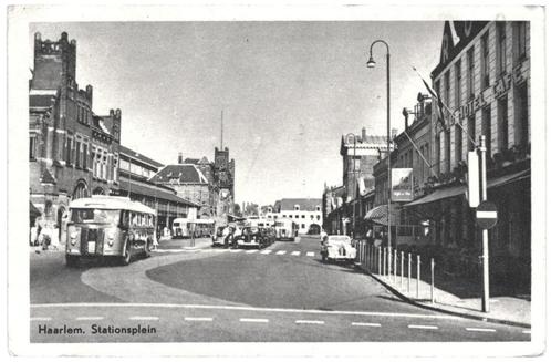 959816	Haarlem	Stationsplein	1955	Zegel verwijderd, Verzamelen, Ansichtkaarten | Nederland, Gelopen, Noord-Holland, 1940 tot 1960