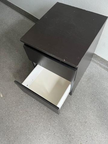 Malm (IKEA) Nachtkastje - 45x55cm - Bruin - afbeelding 2 Malm (IKEA) Nachtkastje - 45x55cm - Bruin - afbeelding 2