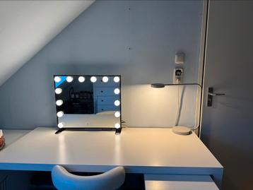 Ikea MALM bureau met uittrekbaar blad - afbeelding 2 Ikea MALM bureau met uittrekbaar blad - afbeelding 2