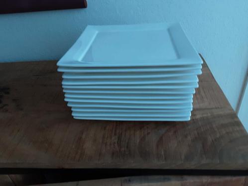 6 witte vierkante borden 25x25, Huis en Inrichting, Keuken | Servies, Zo goed als nieuw, Bord(en), Ophalen of Verzenden