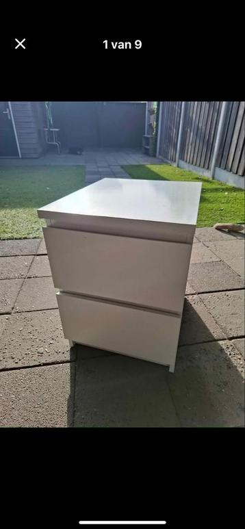 IKEA Malm wit nachtkastje 15 euro - afbeelding 1 IKEA Malm wit nachtkastje 15 euro - afbeelding 1