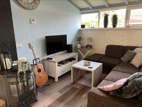 Luxe gerenoveerde en gemeubileerde vakantiewoning Larserbos, Huizen en Kamers, Recreatiewoningen te koop, Flevoland, Chalet, Verkoop zonder makelaar