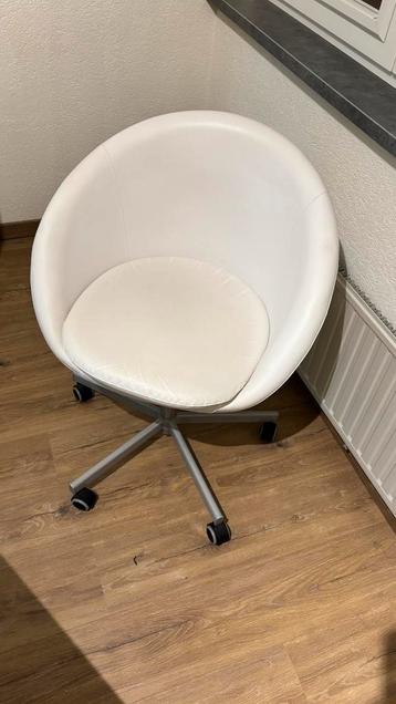 Bureau Ikea ‘GALANT’ 80x160 incl bureaustoel - afbeelding 6 Bureau Ikea ‘GALANT’ 80x160 incl bureaustoel - afbeelding 6