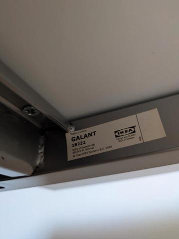 IKEA Galant Bureau 120x60 - 1 poot draait niet goed vast - afbeelding 3 IKEA Galant Bureau 120x60 - 1 poot draait niet goed vast - afbeelding 3