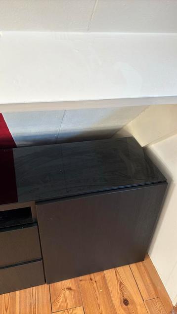 Mooie zwarte ikea Besta kast - afbeelding 1 Mooie zwarte ikea Besta kast - afbeelding 1