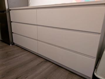 Malm kast met 6 laden - waterschade - afbeelding 1 Malm kast met 6 laden - waterschade - afbeelding 1