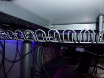 Twee IKEA Galant hoek bureaus 80x160 - afbeelding 11 Twee IKEA Galant hoek bureaus 80x160 - afbeelding 11