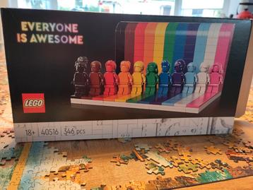 Lego Everyone is Awesome 40516
