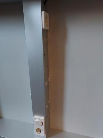 Spiegelkast Badkamer - 3 Deuren, Lampen & Zeepbakje - afbeelding 2 Spiegelkast Badkamer - 3 Deuren, Lampen & Zeepbakje - afbeelding 2