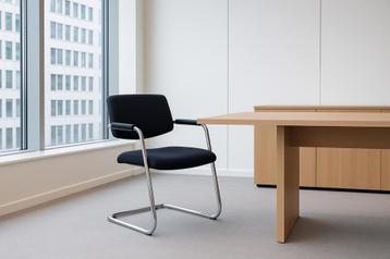 Bureaus / stoelen / kantoormeubilair/ kantine / werkplek - afbeelding 5 Bureaus / stoelen / kantoormeubilair/ kantine / werkplek - afbeelding 5