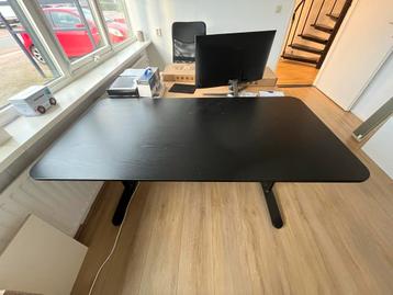 IKEA Bekant Bureau - Zwart - afbeelding 3 IKEA Bekant Bureau - Zwart - afbeelding 3