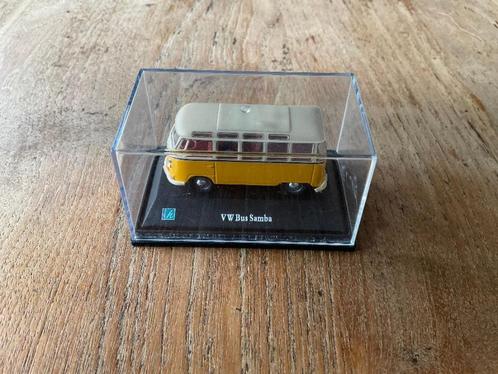 Vw bus samba schaalmodel in doosje Volkswagen schaal?, Hobby en Vrije tijd, Modelauto's | 1:24, Zo goed als nieuw, Bus of Vrachtwagen