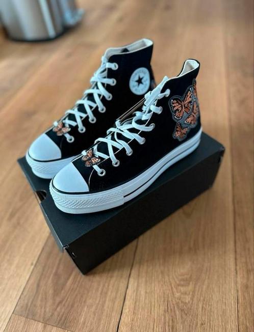 Converse all stars platform limited edition butterfly, Kleding | Dames, Schoenen, Nieuw, Sneakers of Gympen, Wit, Verzenden