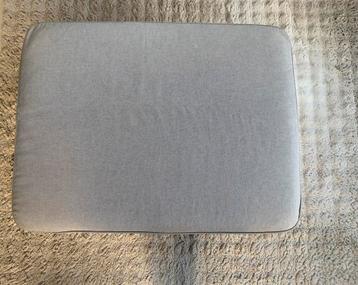 Grijze Ikea Ektorp Hocker afneembare hoes veel opbergruimte - afbeelding 2 Grijze Ikea Ektorp Hocker afneembare hoes veel opbergruimte - afbeelding 2