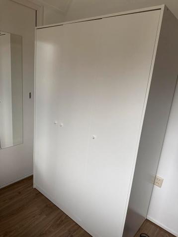 Ikea Pax kledingkast - afbeelding 1 Ikea Pax kledingkast - afbeelding 1