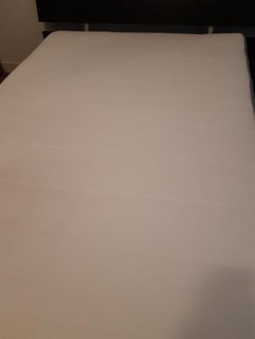 Stijlvol IKEA Bedframe met Hoofdbord, Matras, Lattenbodem... - afbeelding 13 Stijlvol IKEA Bedframe met Hoofdbord, Matras, Lattenbodem... - afbeelding 13