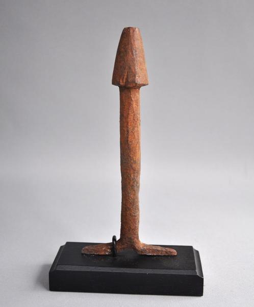 Fer noir ( ijzeren) fallus, FON, Benin, 1e helft 20e eeuw, Antiek en Kunst, Kunst | Niet-Westerse kunst, Ophalen of Verzenden
