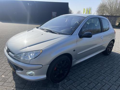 Peugeot 206 2.0-16V GTI AIRCO-LEDER, Auto's, Peugeot, Bedrijf, ABS, Airbags, Airconditioning, Boordcomputer, Climate control, Elektrische buitenspiegels