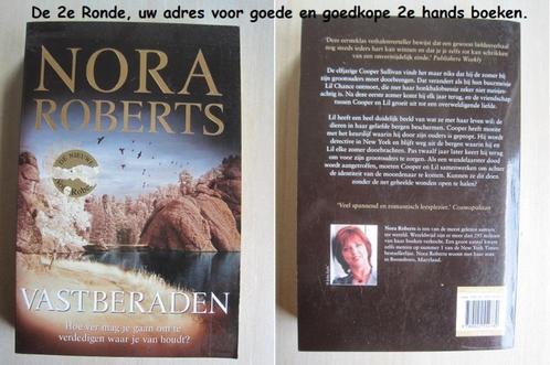 651 - Vastberaden - Nora Roberts, Boeken, Thrillers, Zo goed als nieuw, Amerika, Ophalen of Verzenden