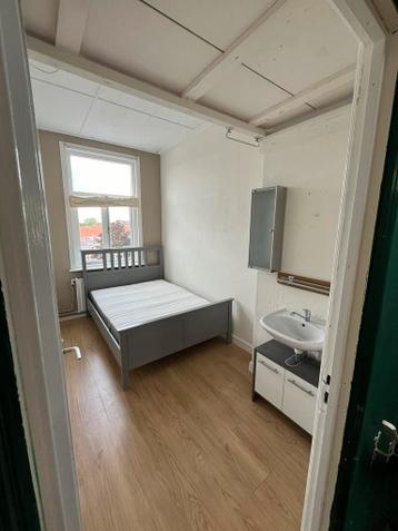 Ikea Bedframe 140x200 (met lattenbodem, ZONDER matras) - afbeelding 2 Ikea Bedframe 140x200 (met lattenbodem, ZONDER matras) - afbeelding 2