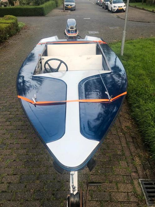 Complete motorboot met trailer, Watersport en Boten, Motorboten en Motorjachten, Polyester, Tot 6 meter, Benzine, 10 tot 30 pk