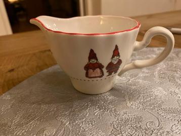 Wie heeft van dit servies nog onderdelen