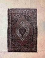 Oosters tapijt klassiek patroon en kleuren 166/114