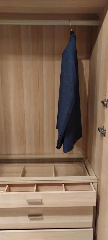 IKEA PAX KLEDINGKASTEN EN HOEKKAST MET SPIEGEL - afbeelding 4 IKEA PAX KLEDINGKASTEN EN HOEKKAST MET SPIEGEL - afbeelding 4