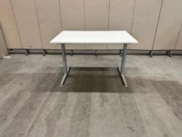 Aspa instelbaar bureau met knop en kabelgoot 120x80cm, 30st - afbeelding 8 Aspa instelbaar bureau met knop en kabelgoot 120x80cm, 30st - afbeelding 8