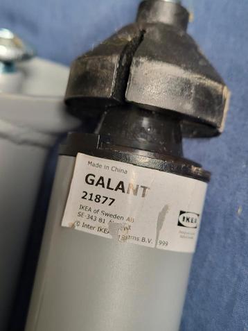 Ikea Galant Bureau Onderstel + Poten Zilver - afbeelding 10 Ikea Galant Bureau Onderstel + Poten Zilver - afbeelding 10