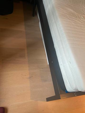 Malm IKEA Bed 140x200 + Matras & Topper - afbeelding 3 Malm IKEA Bed 140x200 + Matras & Topper - afbeelding 3