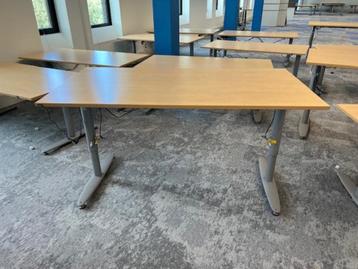 Elektrisch Kinnarps Bureau160x80xH62-85cm met kabelgoot,24st - afbeelding 5 Elektrisch Kinnarps Bureau160x80xH62-85cm met kabelgoot,24st - afbeelding 5