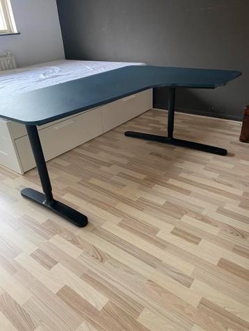 Bureau 160x110, donkerblauw blad. IKEA Bekant - afbeelding 3 Bureau 160x110, donkerblauw blad. IKEA Bekant - afbeelding 3