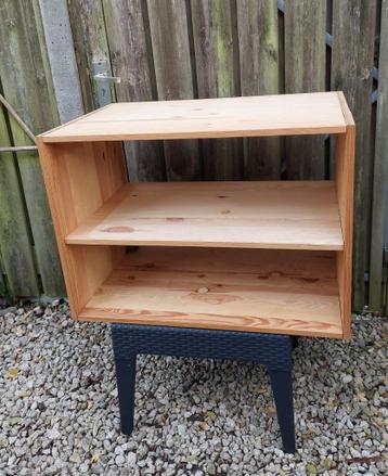 Ikea IVAR hoekplanken en grenen inzetkast zonder deurtjes 50 - afbeelding 1 Ikea IVAR hoekplanken en grenen inzetkast zonder deurtjes 50 - afbeelding 1