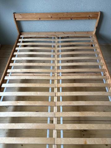 Ikea bedframe met lattenbodem - afbeelding 2 Ikea bedframe met lattenbodem - afbeelding 2