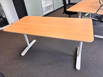 3x IKEA Bekant Bureau 160x80 - In hoogte verstelbaar - afbeelding 2 3x IKEA Bekant Bureau 160x80 - In hoogte verstelbaar - afbeelding 2