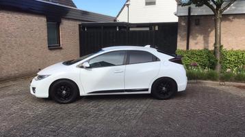 Honda Civic 1.8 I 5DR 2016 Wit / trekhaak /nieuw staat 