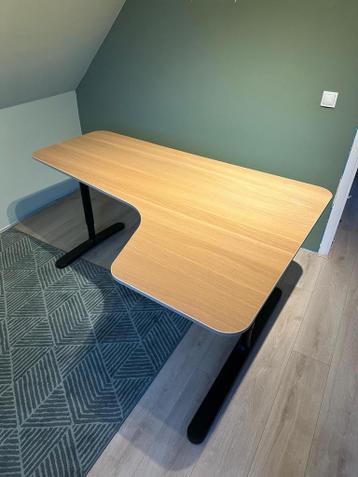 IKEA Bekant Bureau - Zo goed als nieuw! - afbeelding 2 IKEA Bekant Bureau - Zo goed als nieuw! - afbeelding 2
