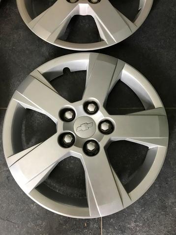 Originele 16 inch Chevrolet wieldoppen. 