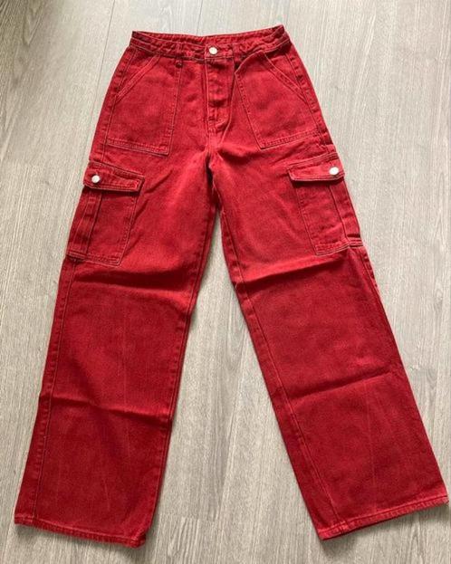 Rode wijde jeans met zakken , maat S 36, Kleding | Dames, Spijkerbroeken en Jeans, Gedragen, W28 - W29 (confectie 36), Overige kleuren